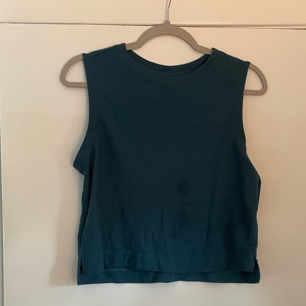 Women’s workout top